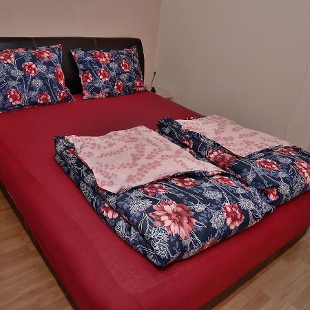 Apartman Ana Bečej Buitenkant foto