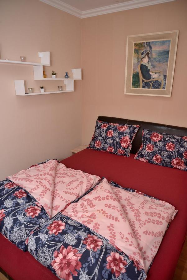 Apartman Ana Bečej Buitenkant foto