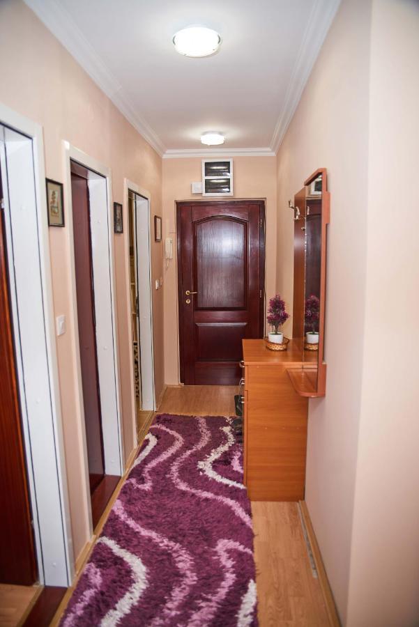 Apartman Ana Bečej Buitenkant foto